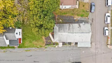 901 Eynon St, Scranton, PA 18504 photo 8