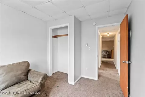 901 Eynon St, Scranton, PA 18504 photo 32