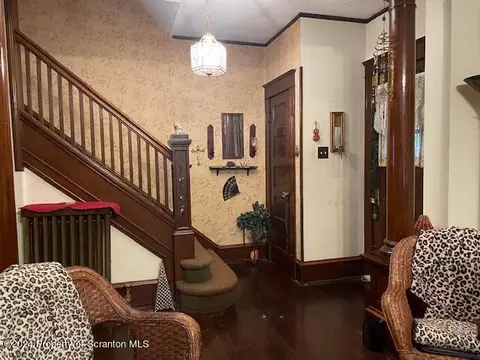 Entry Way - 1237 S 6th Ave, Scranton, PA 18504 photo 2 of 5