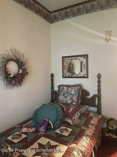 Bedroom - 1237 S 6th Ave, Scranton, PA 18504 photo 1 of 10