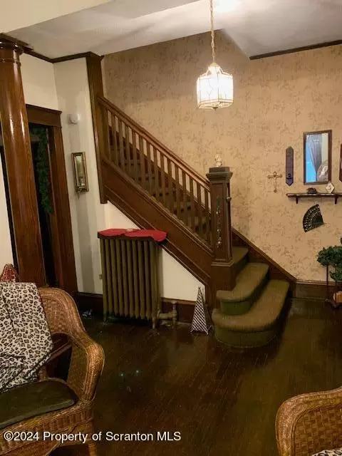 Entry Way - 1237 S 6th Ave, Scranton, PA 18504 photo 4 of 5