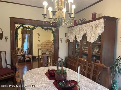 Dining - 1237 S 6th Ave, Scranton, PA 18504 photo 3 of 4