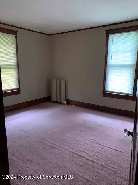 Bedroom - 1237 S 6th Ave, Scranton, PA 18504 photo 9 of 10
