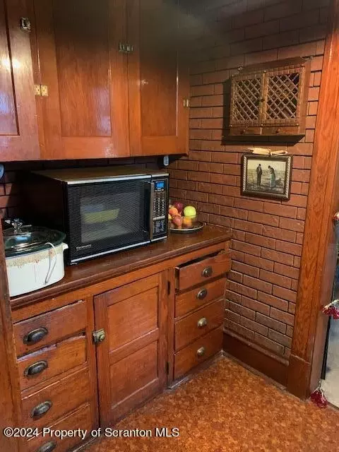 Kitchen - 1237 S 6th Ave, Scranton, PA 18504 photo 2 of 3