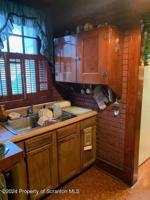 Kitchen - 1237 S 6th Ave, Scranton, PA 18504 photo 1 of 3