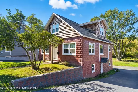 123 N State St, Clarks Summit, PA 18411