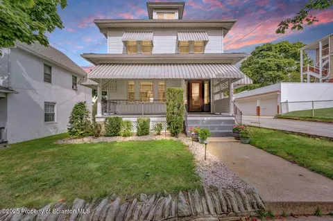 933 Hickory St, Scranton, PA 18505