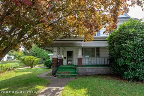 322 Bridge St, Old Forge, PA 18518