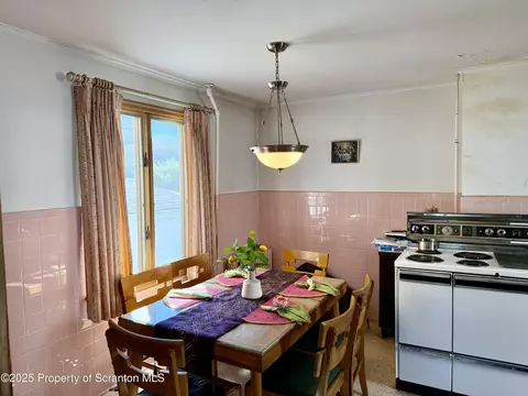 Dining - 710 Maple St, Old Forge, PA 18518 photo 4 of 4