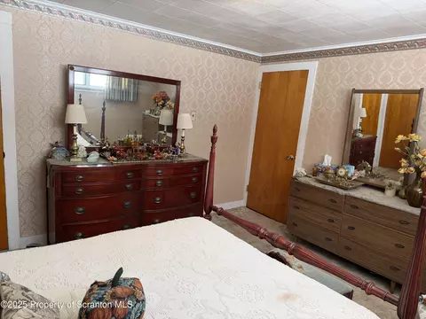 Bedroom - 710 Maple St, Old Forge, PA 18518 photo 3 of 7