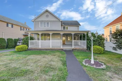 174 Constitution Ave, Jessup, PA 18434