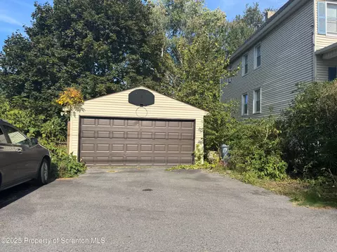 831 Raines St, Scranton, PA 18509