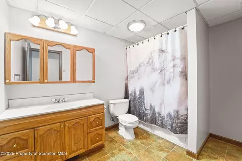 Bath - 27 Progy Rd, Brackney, PA 18812 photo 1 of 2