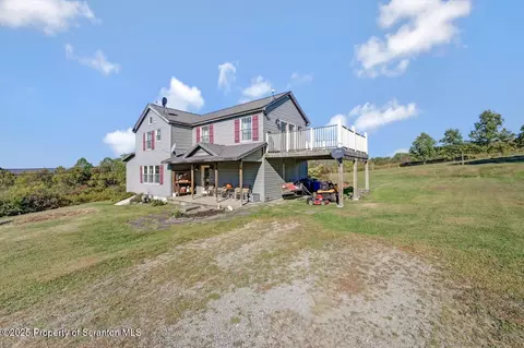 2225 Cherry Hill Rd, Clarks Summit, PA 18411