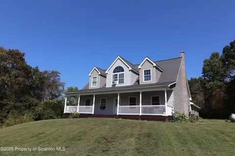 202 Feral Ln, Tunkhannock, PA 18657