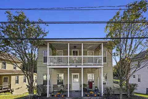 141 College Ave, Factoryville, PA 18419