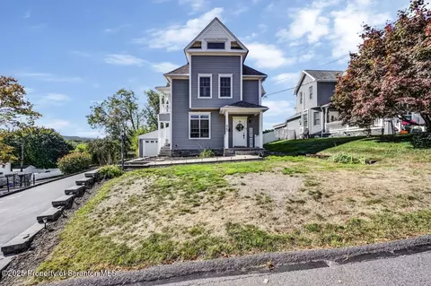 607 Jenkins St, Peckville, PA 18452