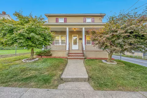 991 N Sumner Ave, Scranton, PA 18504