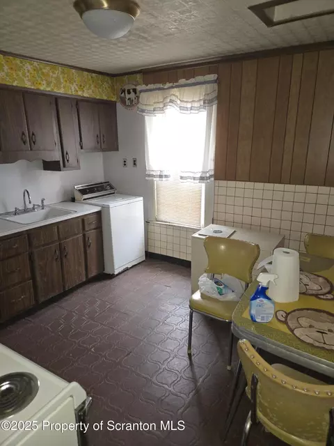 Kitchen - 232 232 Main St, Moosic, PA 18507 photo 1 of 1