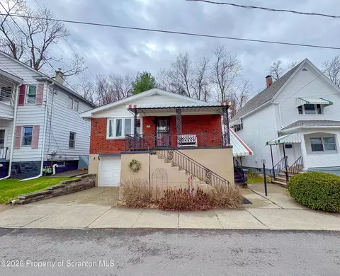 200 Sand St, Dunmore, PA 18510