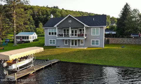 87 S Shore Dr, New Milford, PA 18834