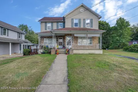 968-970 Wood St, Old Forge, PA 18518
