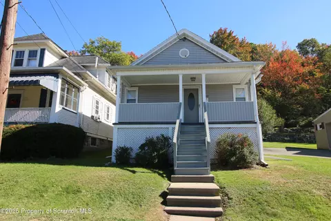 1017 Moltke Ave, Scranton, PA 18505
