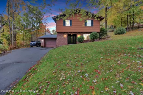 803 W Grove St, Clarks Summit, PA 18411