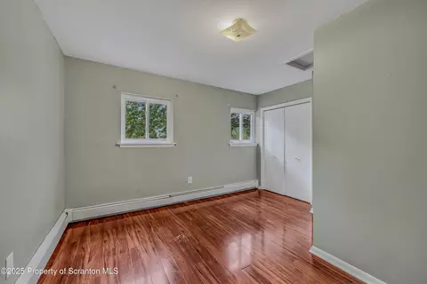 Bedroom - 1000 E Scott St, Olyphant, PA 18447 photo 3 of 11