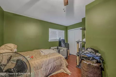 Bedroom - 1000 E Scott St, Olyphant, PA 18447 photo 9 of 11