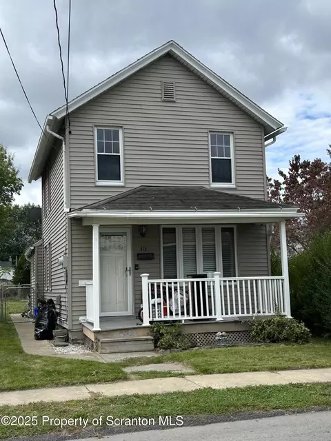 313 Mooney St, Olyphant, PA 18447