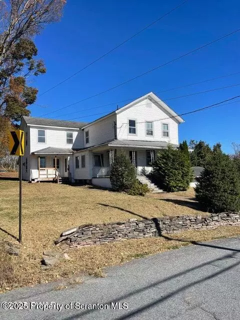 23 Village Rd, Beach Lake, PA 18405