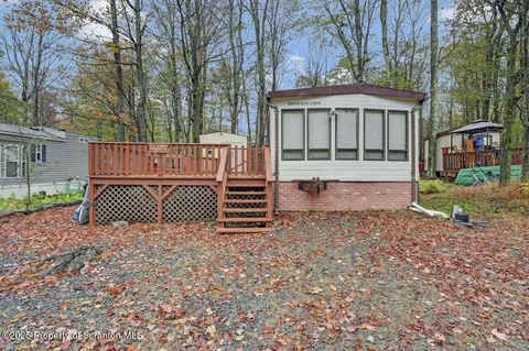 191 Pathfinder Pl # A, Covington Twp, PA 18424
