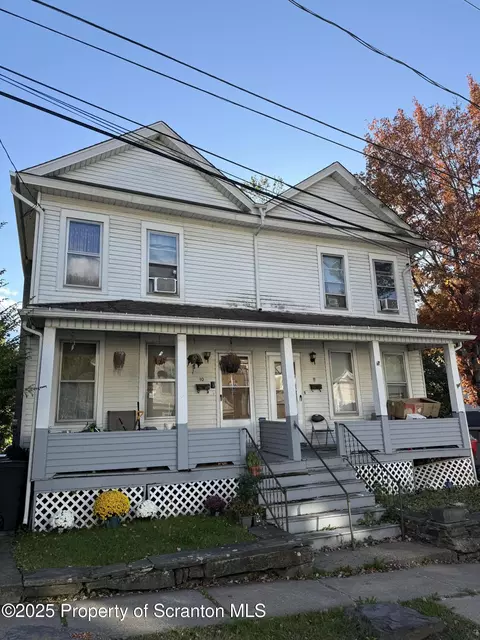 8 10 Darte Ave, Carbondale, PA 18407
