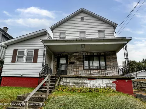 109 Farview St, Carbondale, PA 18407