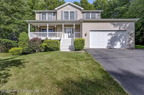 38 Skyline Dr, Covington Twp, PA 18424