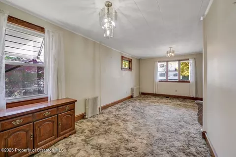 637 Brook St, Scranton, PA 18505 photo 7