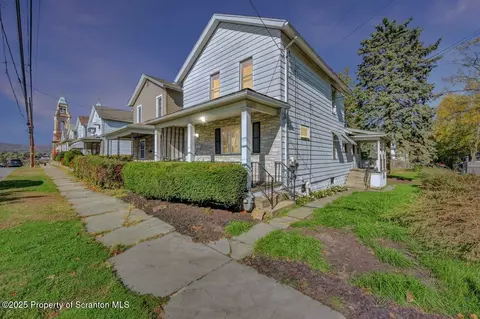 637 Brook St, Scranton, PA 18505 photo 2