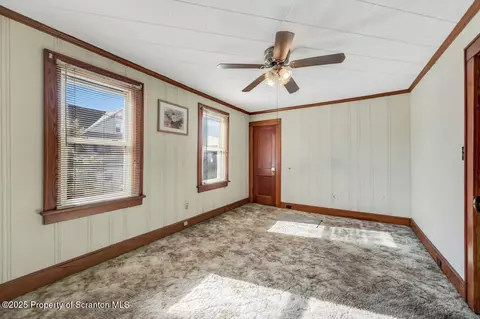 637 Brook St, Scranton, PA 18505 photo 33
