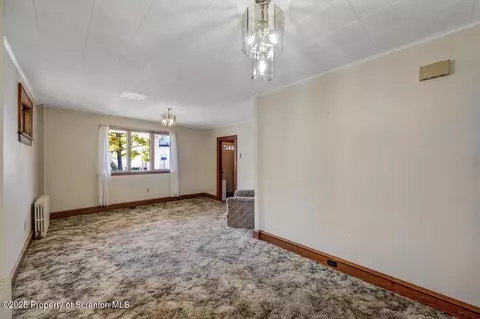 637 Brook St, Scranton, PA 18505 photo 8