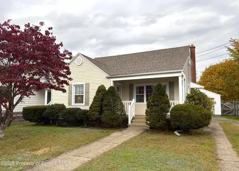 133 Corcoran St, Old Forge, PA 18518