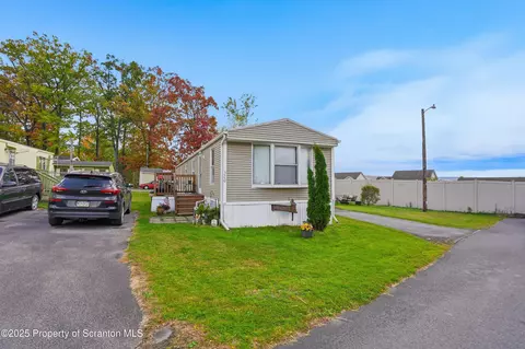 320 3rd Street Moosic Hts, Avoca, PA 18641 photo 21
