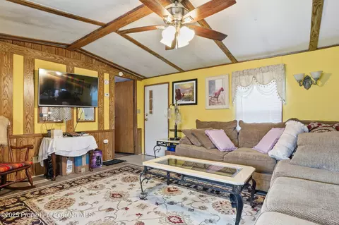 320 3rd Street Moosic Hts, Avoca, PA 18641 photo 7