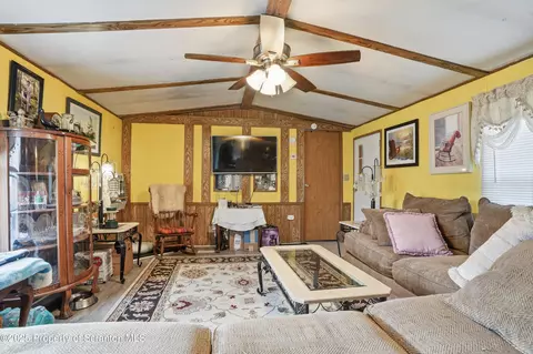 320 3rd Street Moosic Hts, Avoca, PA 18641 photo 8