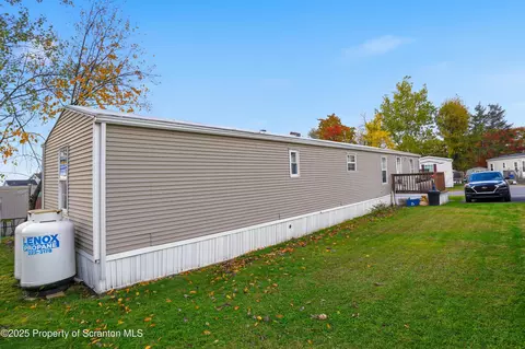 320 3rd Street Moosic Hts, Avoca, PA 18641 photo 20