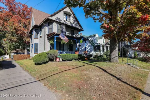 1715 Quincy Ave, Dunmore, PA 18509