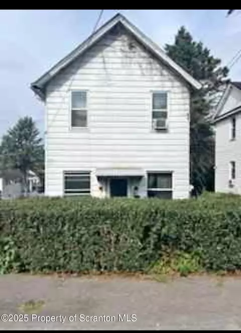 143 Bellman St, Throop, PA 18512