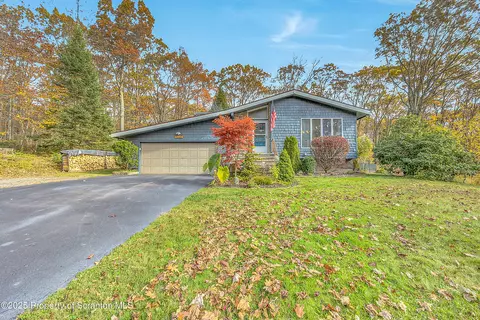 2011 2nd Ave, Jefferson Twp, PA 18436
