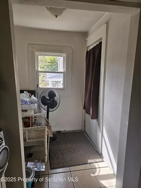 401 Putnam St, Scranton, PA 18508 photo 19