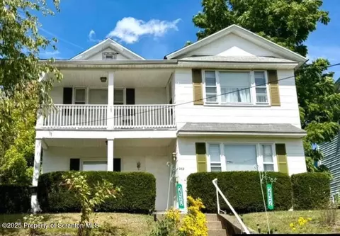 250-252 Hickory St, Peckville, PA 18452